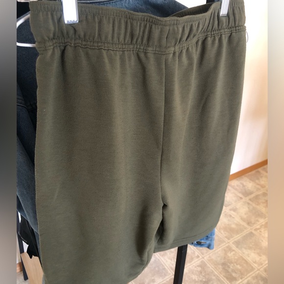 Men’s athletic soft shorts - Picture 2 of 2